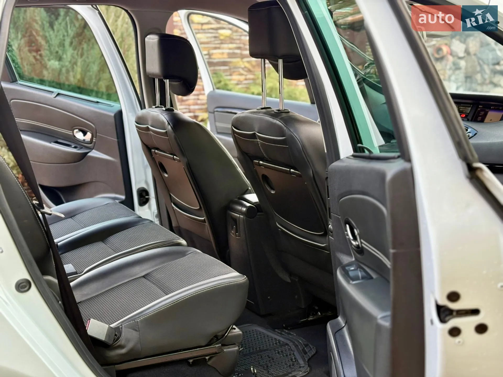 2015 Renault Scenic - мініатюра 11