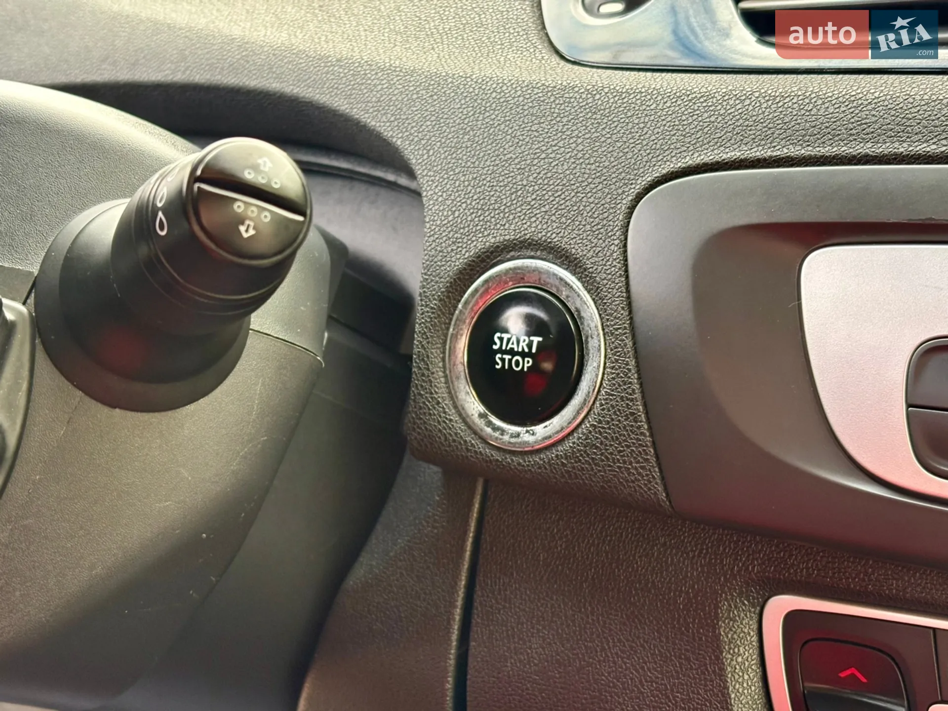2015 Renault Scenic - мініатюра 22
