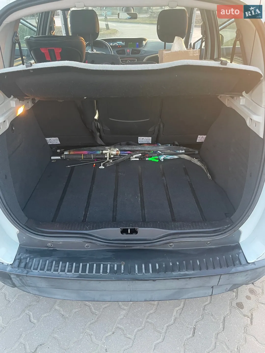 2010 Renault Scenic - мініатюра 8