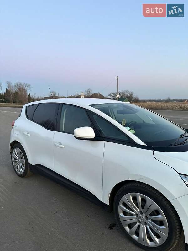 Минивэн Renault Scenic 2018 в Ичне