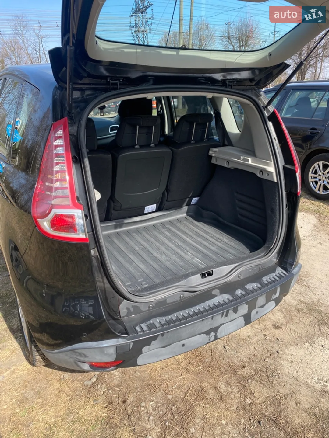 2010 Renault Scenic - мініатюра 16