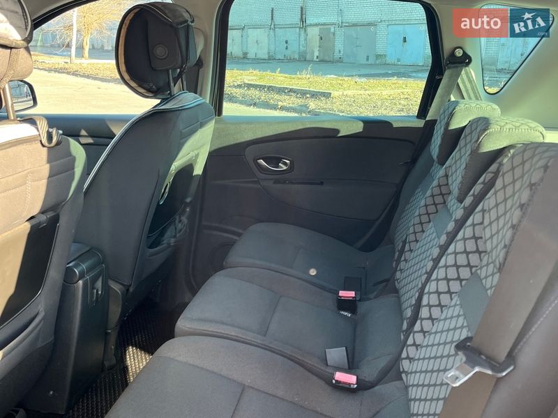 Минивэн Renault Scenic 2010 в Кременчуге