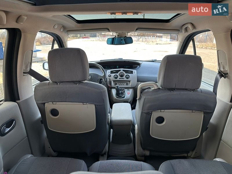 Мінівен Renault Scenic 2006 в Хотині