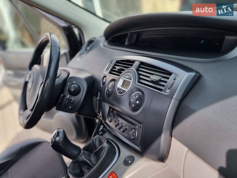 Минивэн Renault Scenic 2005 в Полтаве