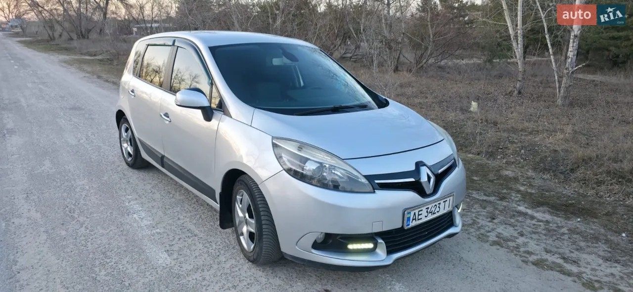 2012 Renault Scenic - мініатюра 17