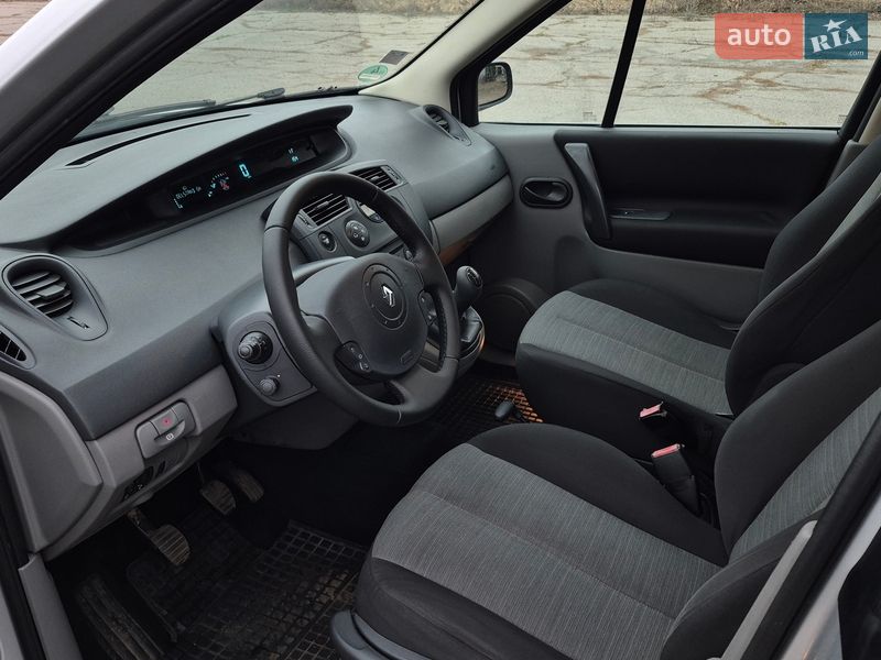 Минивэн Renault Scenic 2006 в Полтаве