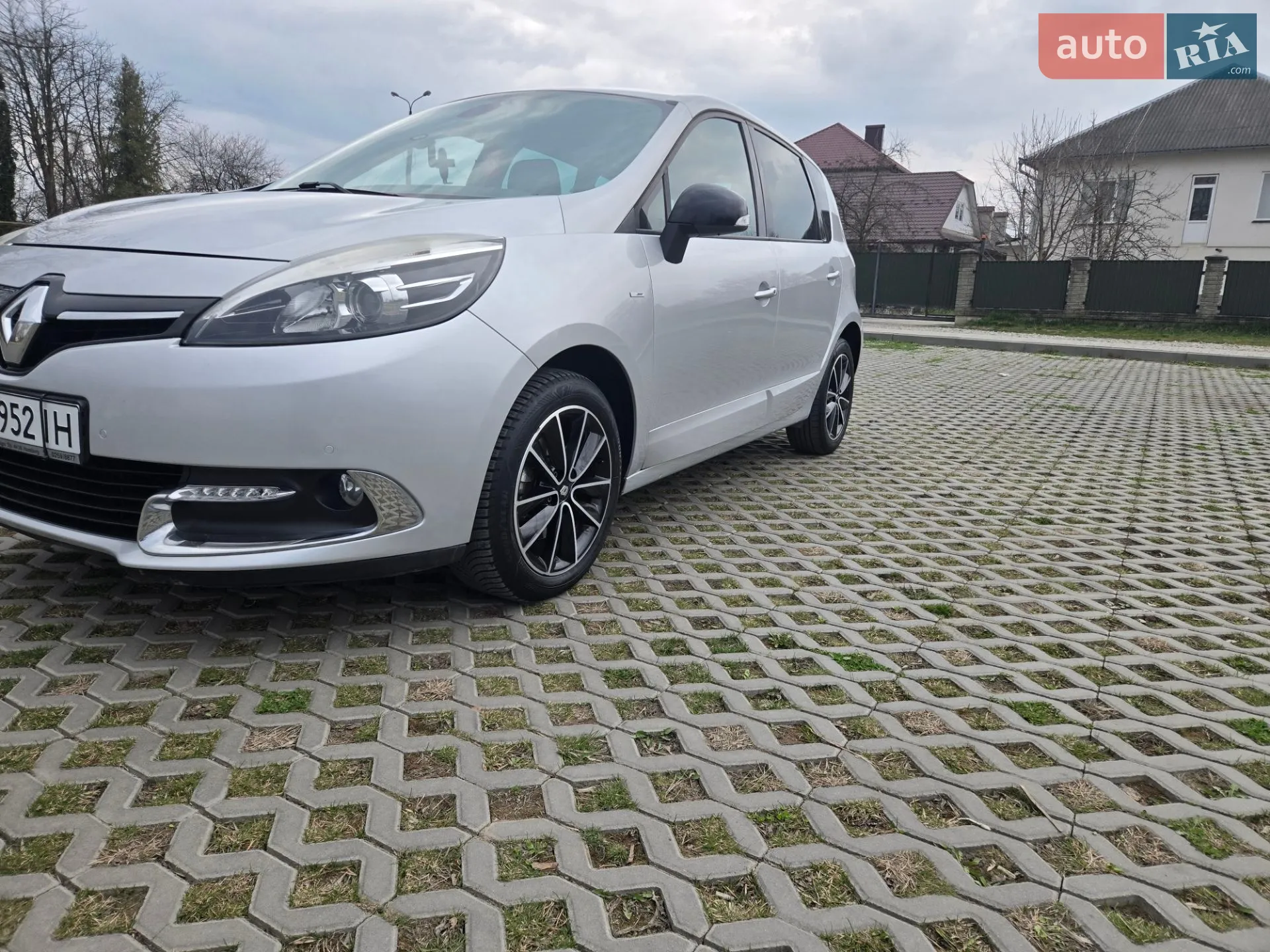 2013 Renault Scenic - мініатюра 2