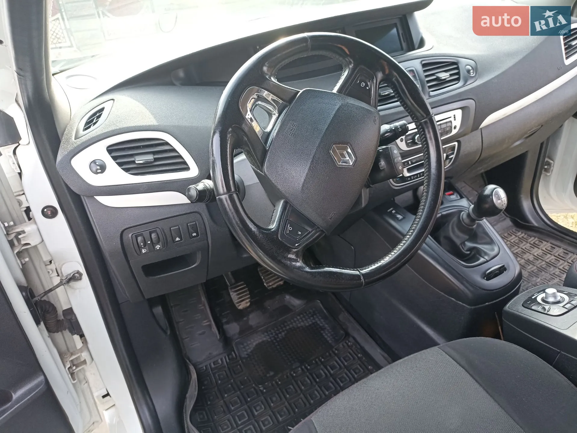 2014 Renault Scenic - мініатюра 21
