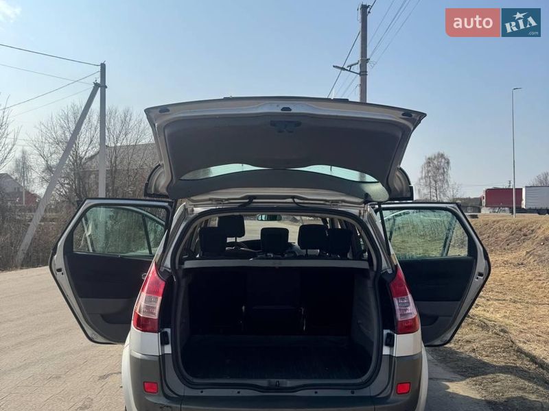 Минивэн Renault Scenic 2005 в Ратным