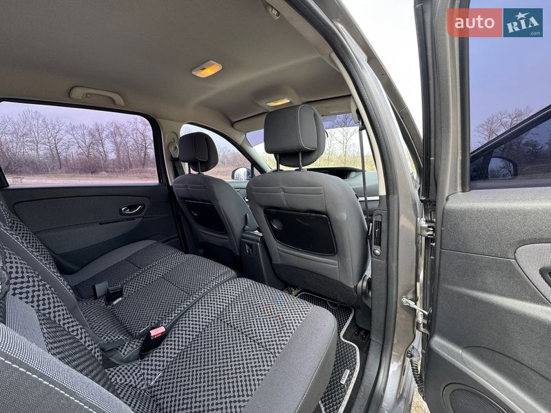 Минивэн Renault Scenic 2011 в Киеве фото 75 Минивэн Renault Scenic 2011 в Киеве
