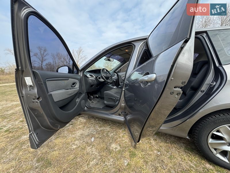 Минивэн Renault Scenic 2011 в Киеве фото 15 Минивэн Renault Scenic 2011 в Киеве
