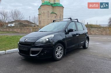 Минивэн Renault Scenic 2011 в Ровно