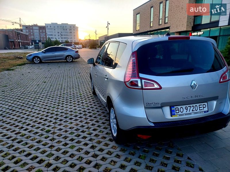 Минивэн Renault Scenic 2011 в Хмельницком