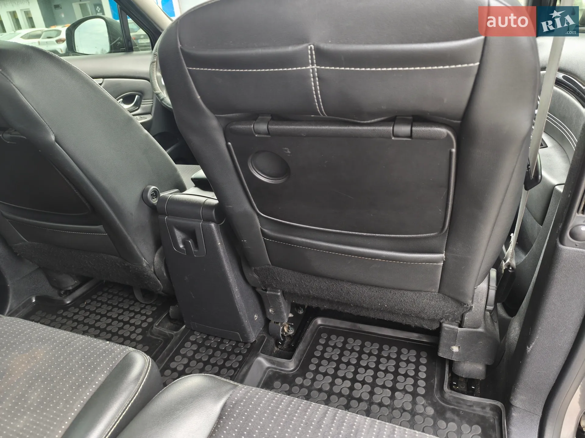 2011 Renault Scenic - мініатюра 12