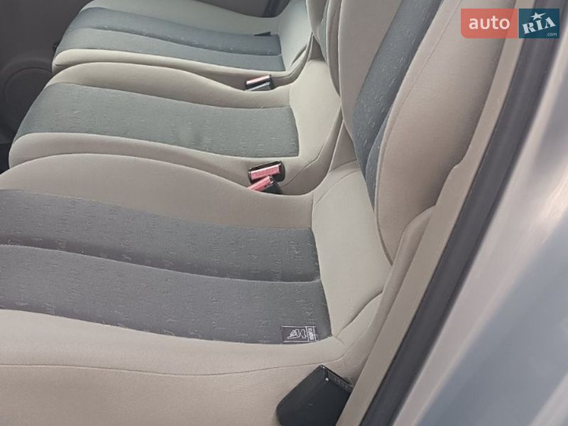 Минивэн Renault Scenic 2005 в Нетешине