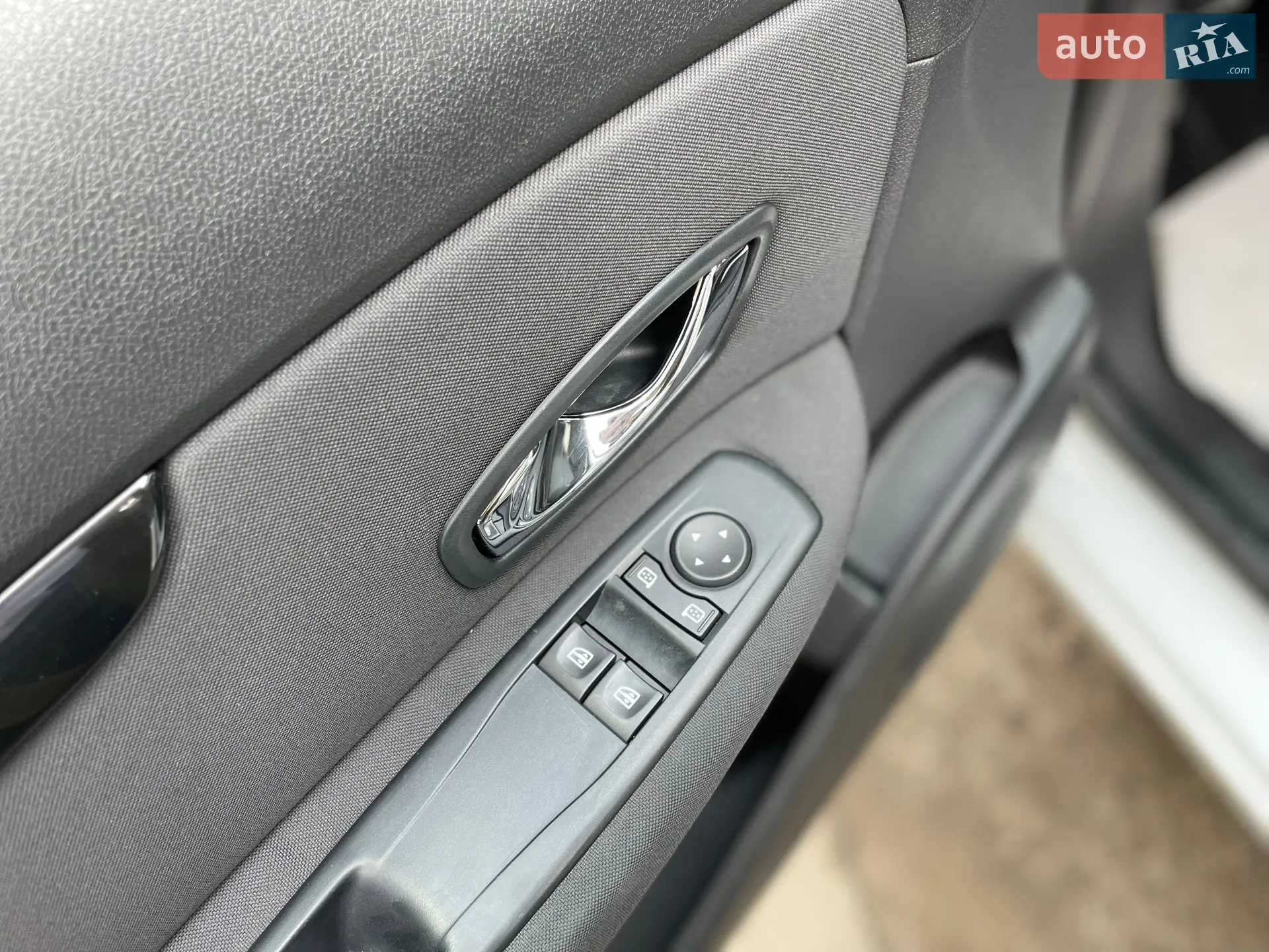 2014 Renault Scenic - мініатюра 10