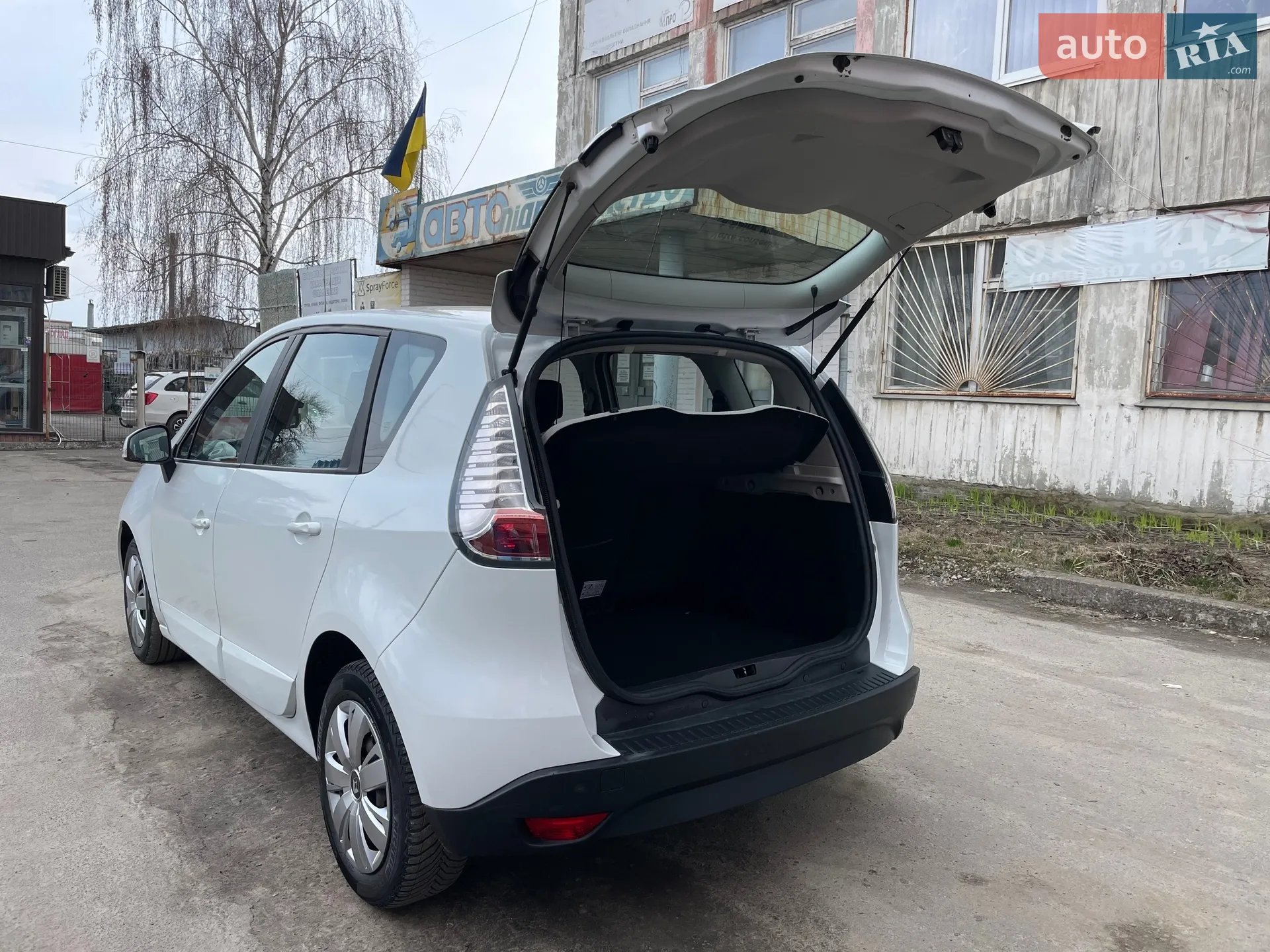 2014 Renault Scenic - мініатюра 31