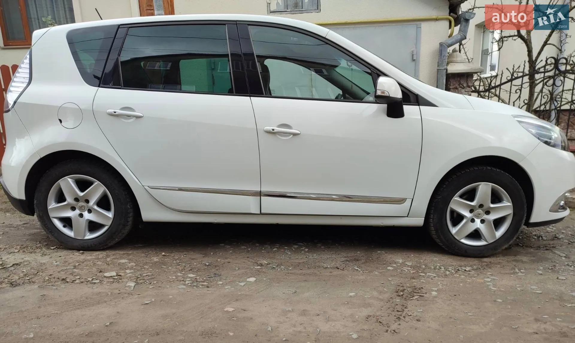 2015 Renault Scenic - мініатюра 2