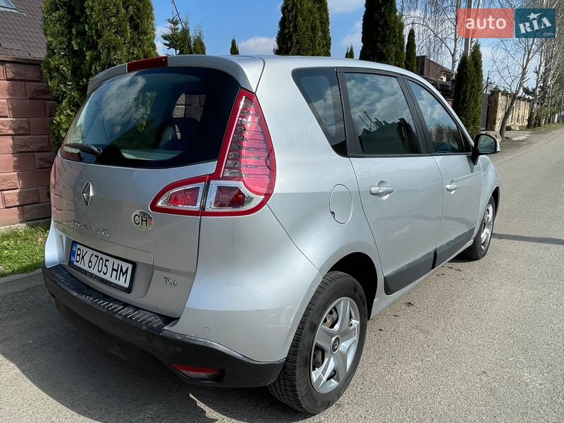 Минивэн Renault Scenic 2010 в Ровно