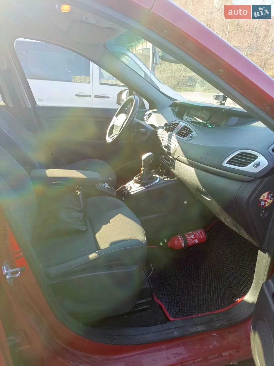 2010 Renault Scenic - мініатюра 14