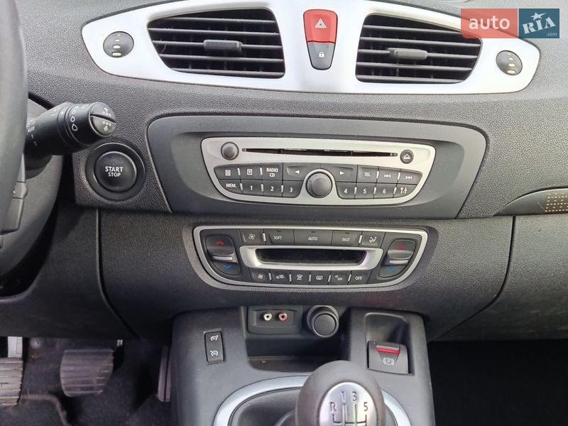 Мінівен Renault Scenic 2010 в Нововолинську