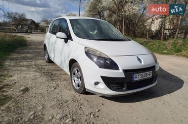 Минивэн Renault Scenic 2011 в Калуше