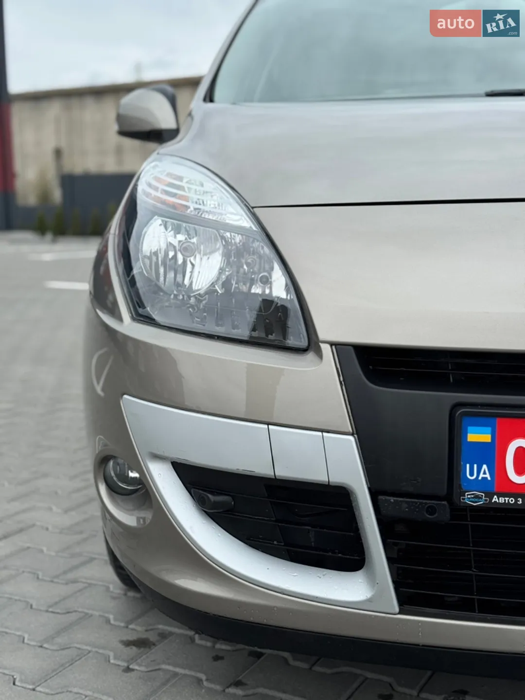 2010 Renault Scenic - мініатюра 9