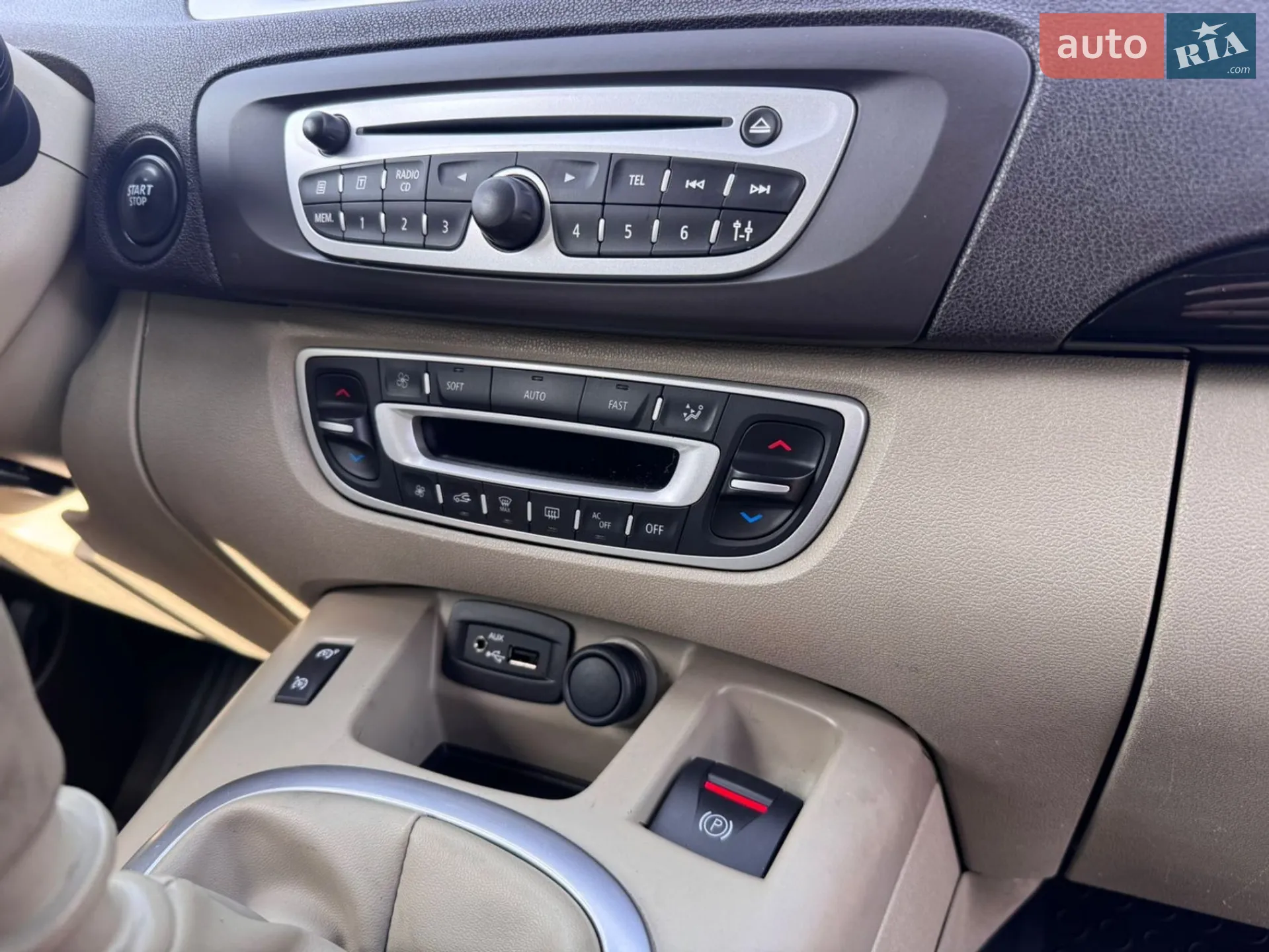 2011 Renault Scenic - мініатюра 11