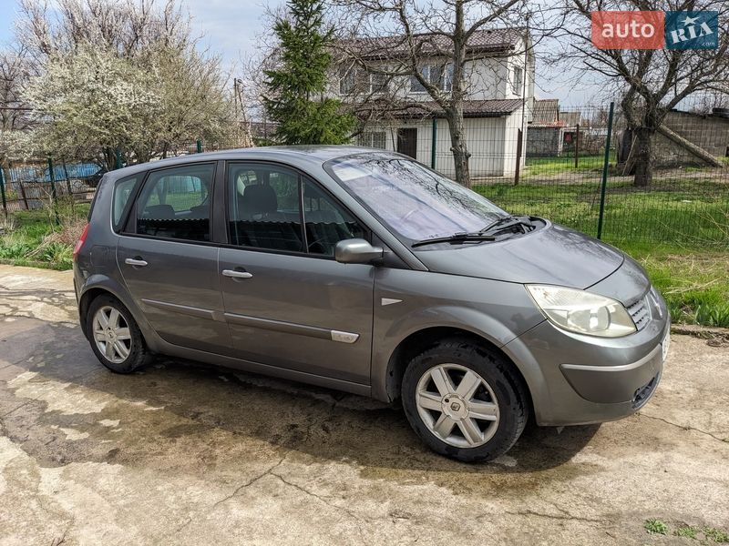 Мінівен Renault Scenic 2004 в Запоріжжі