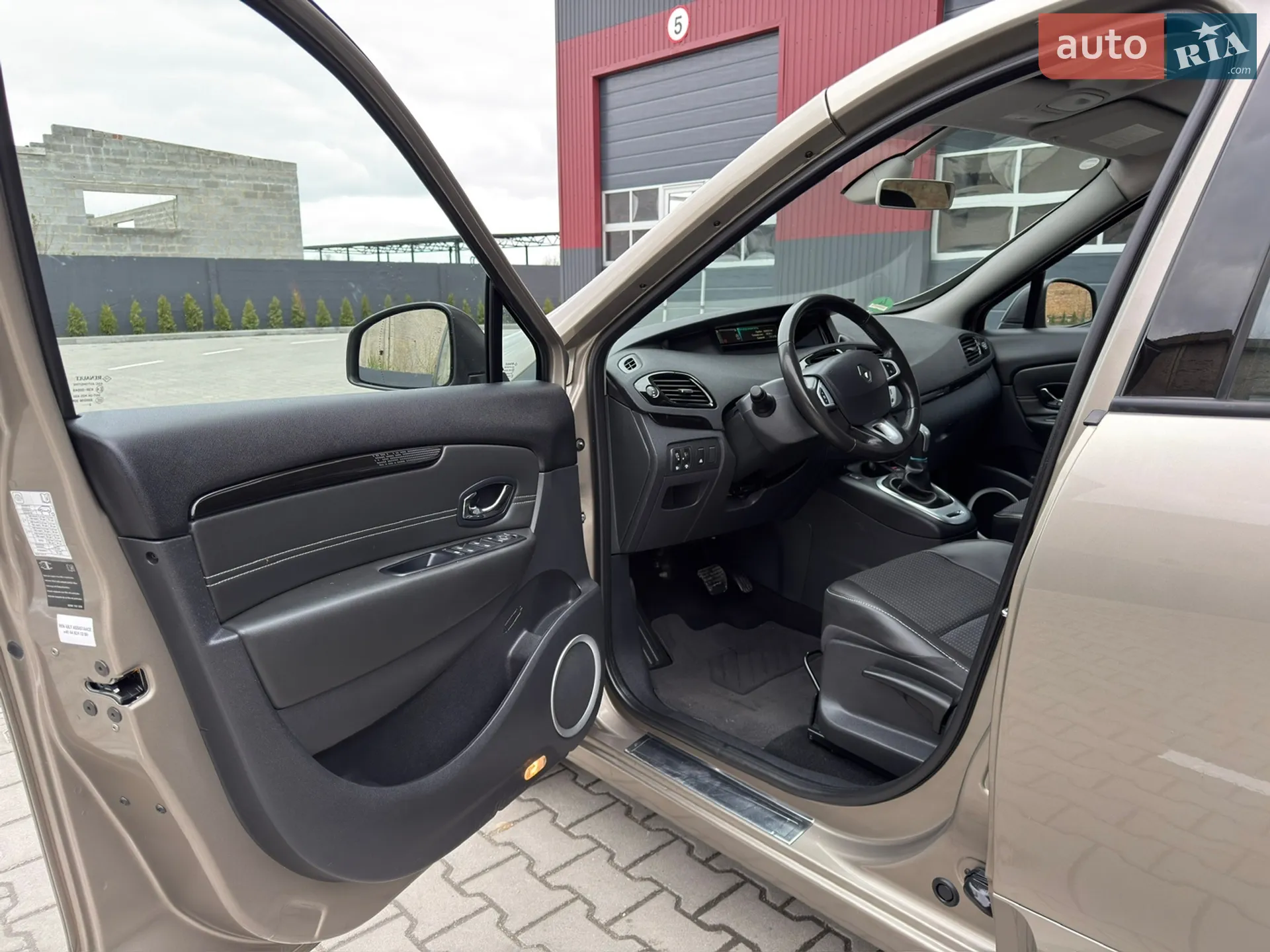 2012 Renault Scenic - мініатюра 18