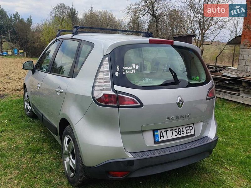 Минивэн Renault Scenic 2013 в Ивано-Франковске