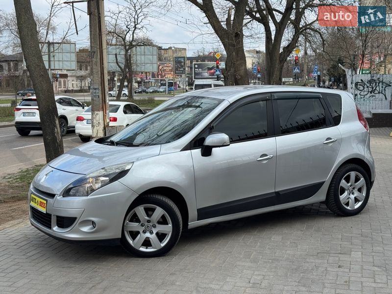 Минивэн Renault Scenic 2010 в Николаеве