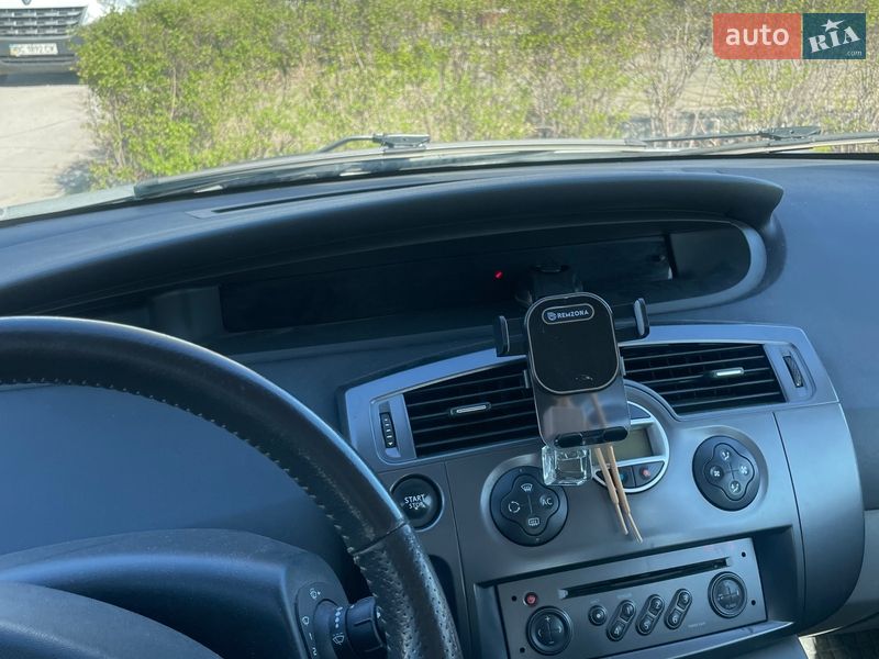 Минивэн Renault Scenic 2005 в Каменском