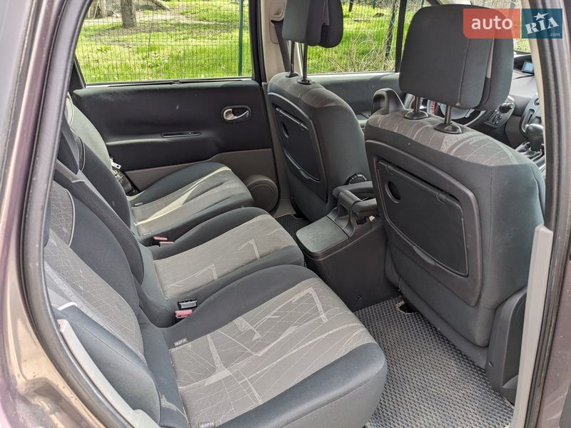 Мінівен Renault Scenic 2004 в Запоріжжі