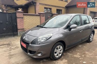 Мінівен Renault Scenic 2010 в Охтирці
