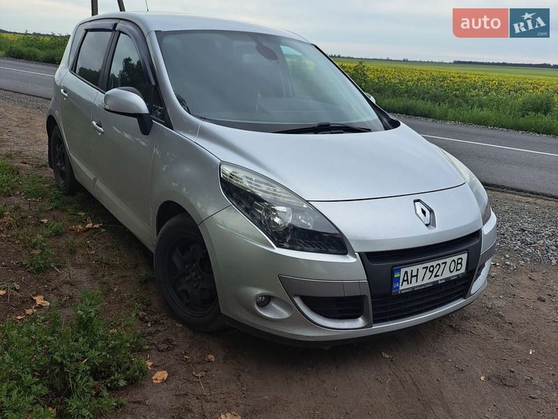 Renault Scenic 2011