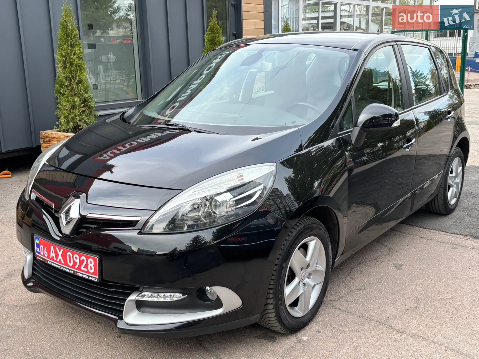 2014 Renault Scenic - мініатюра 2