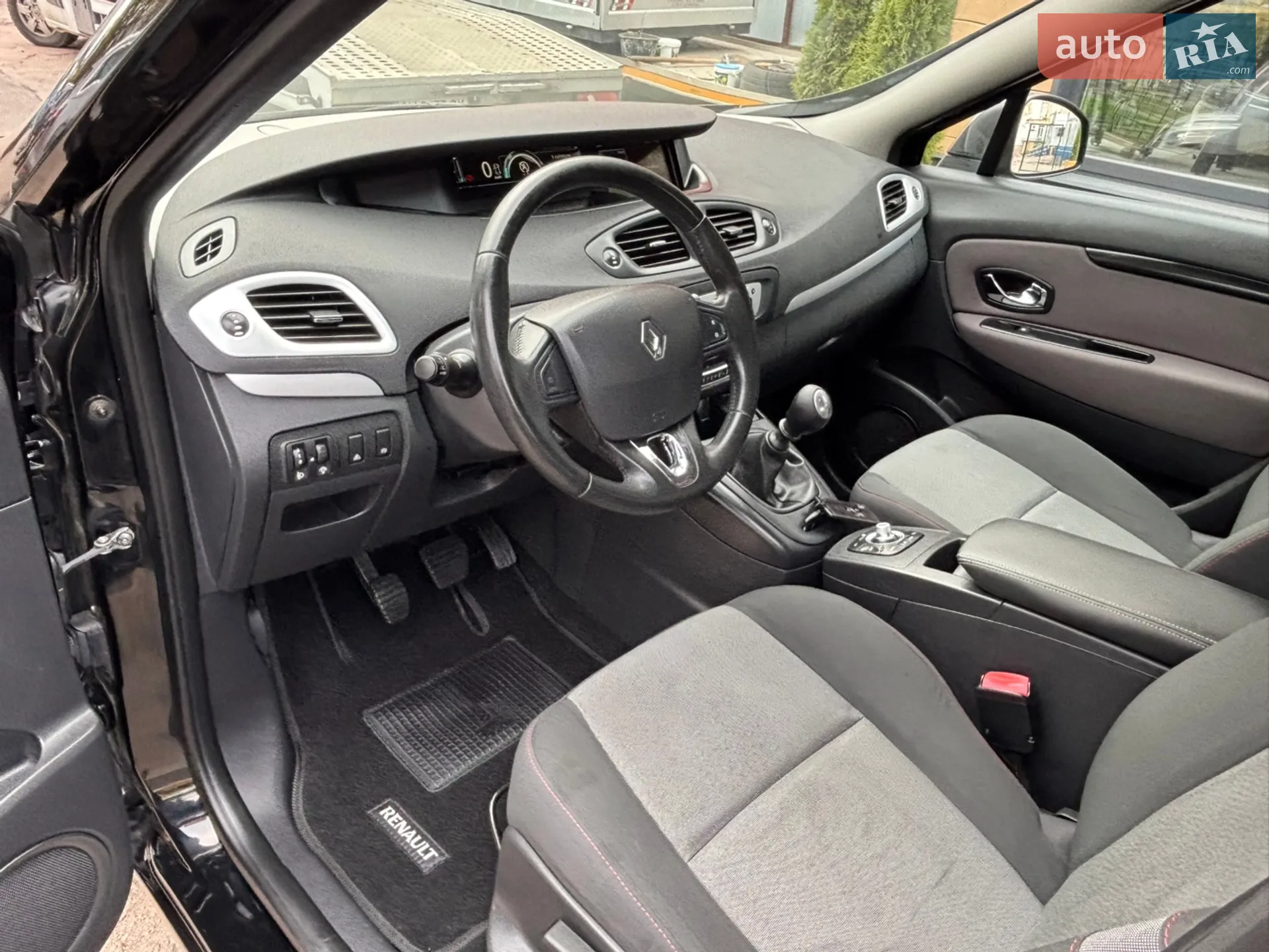 2014 Renault Scenic - мініатюра 28