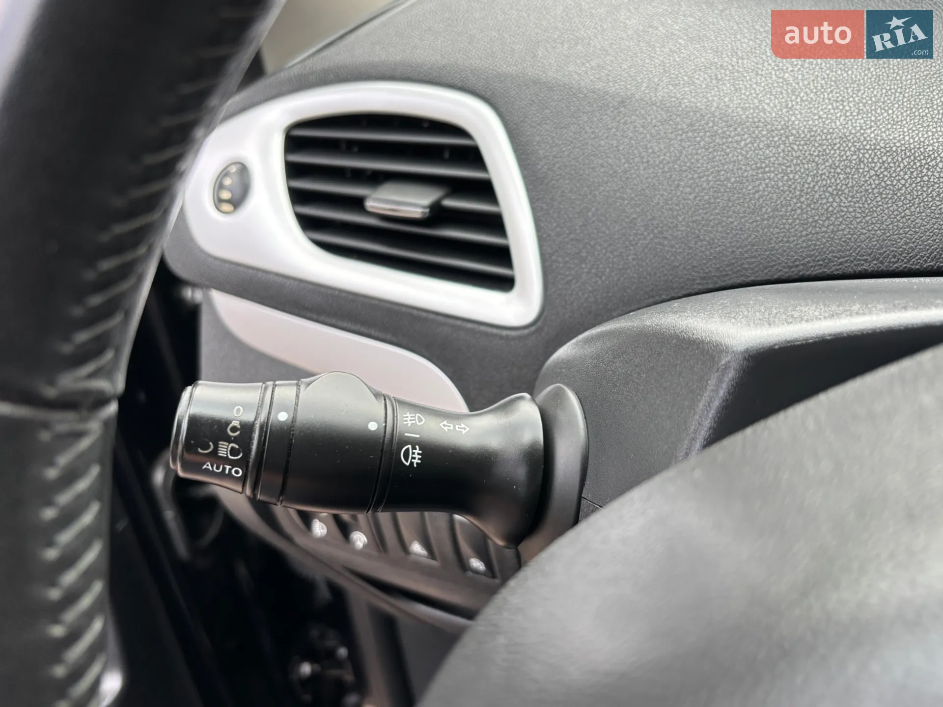 2014 Renault Scenic - мініатюра 38