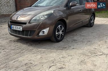 Минивэн Renault Scenic 2011 в Краснограде