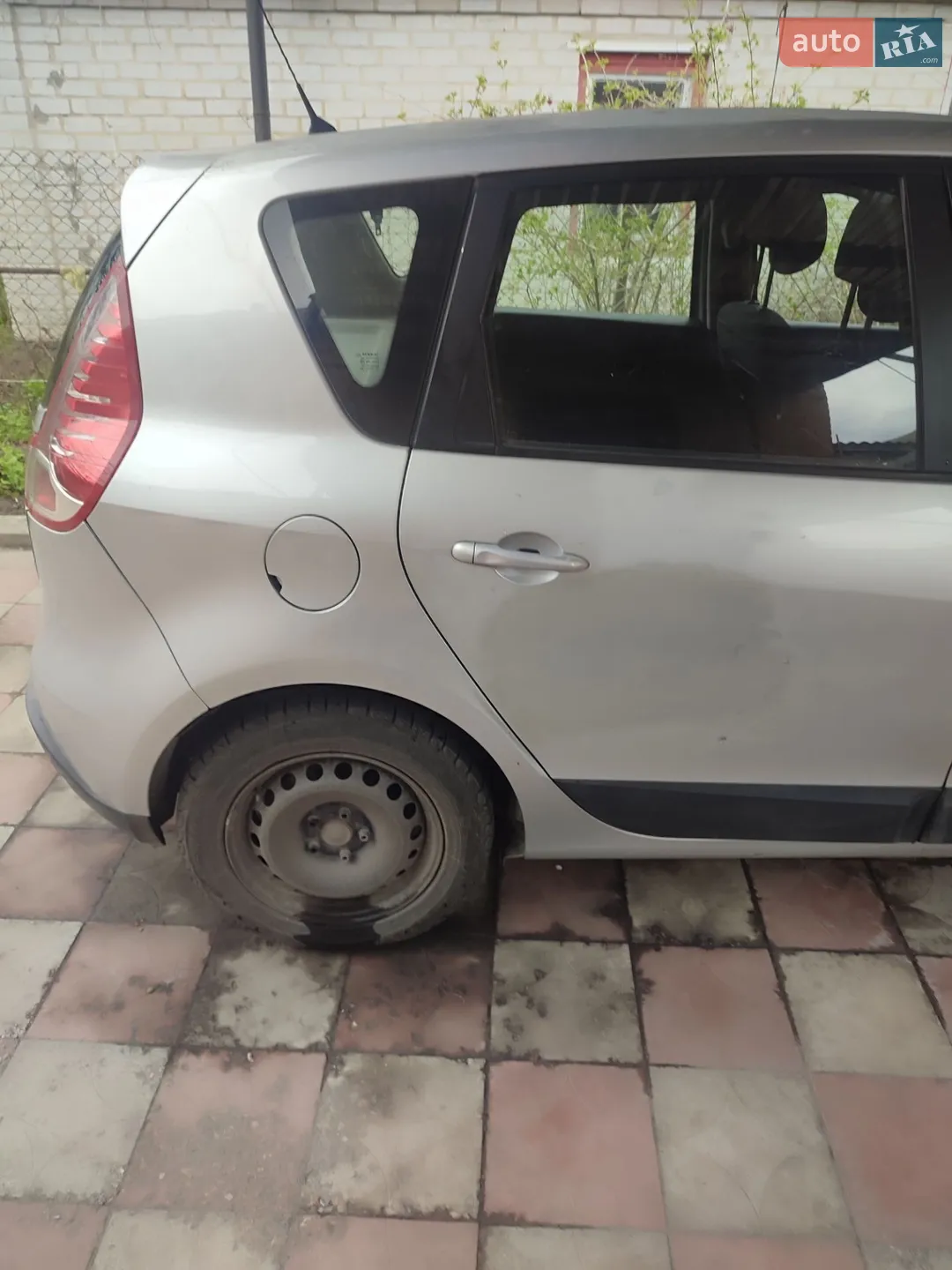 2010 Renault Scenic - мініатюра 18