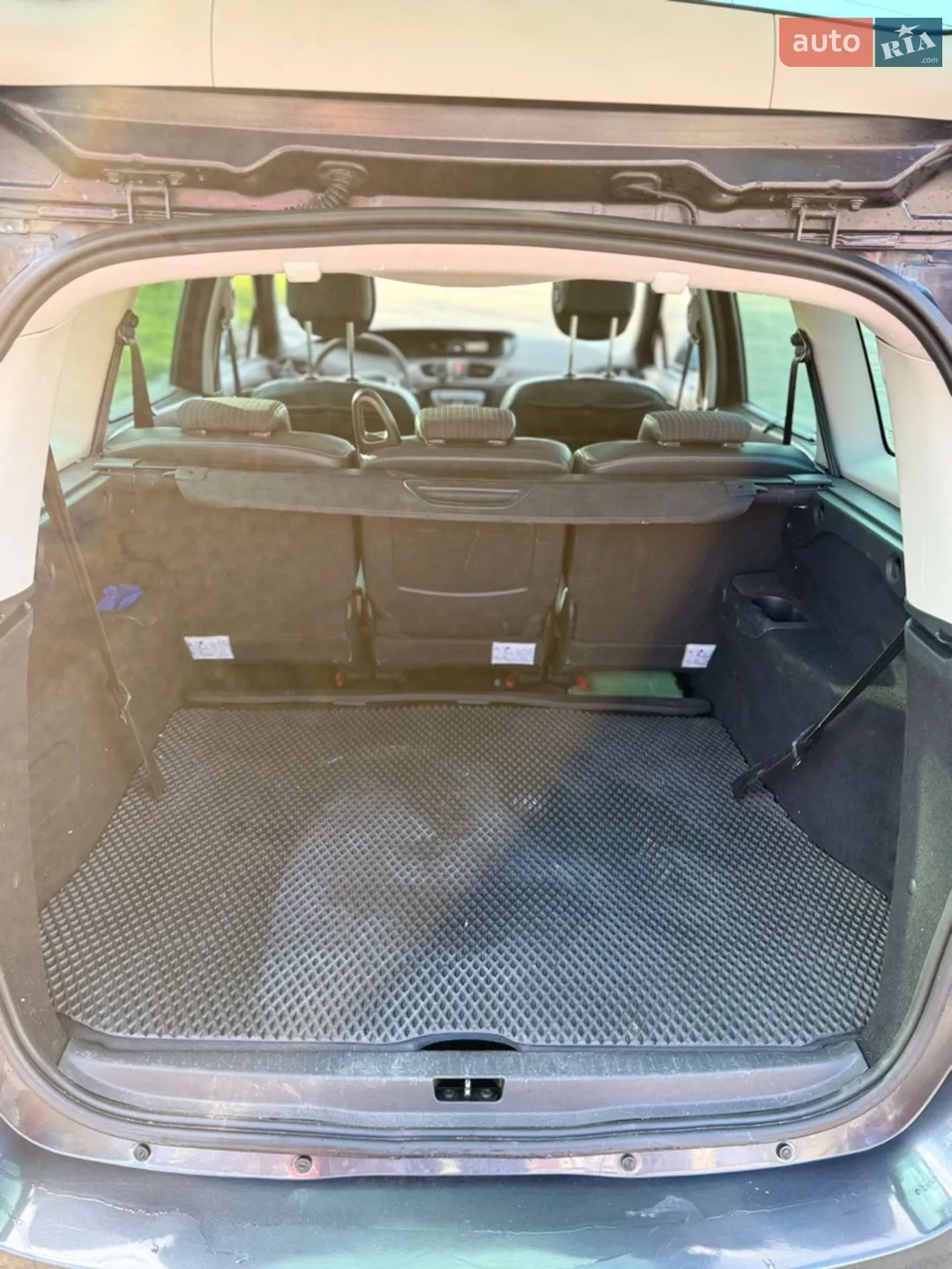 2011 Renault Scenic - мініатюра 9