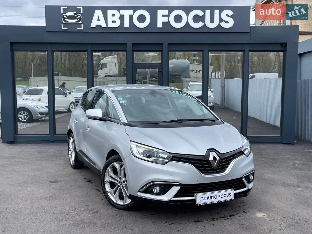 2017 Renault Scenic - мініатюра 28