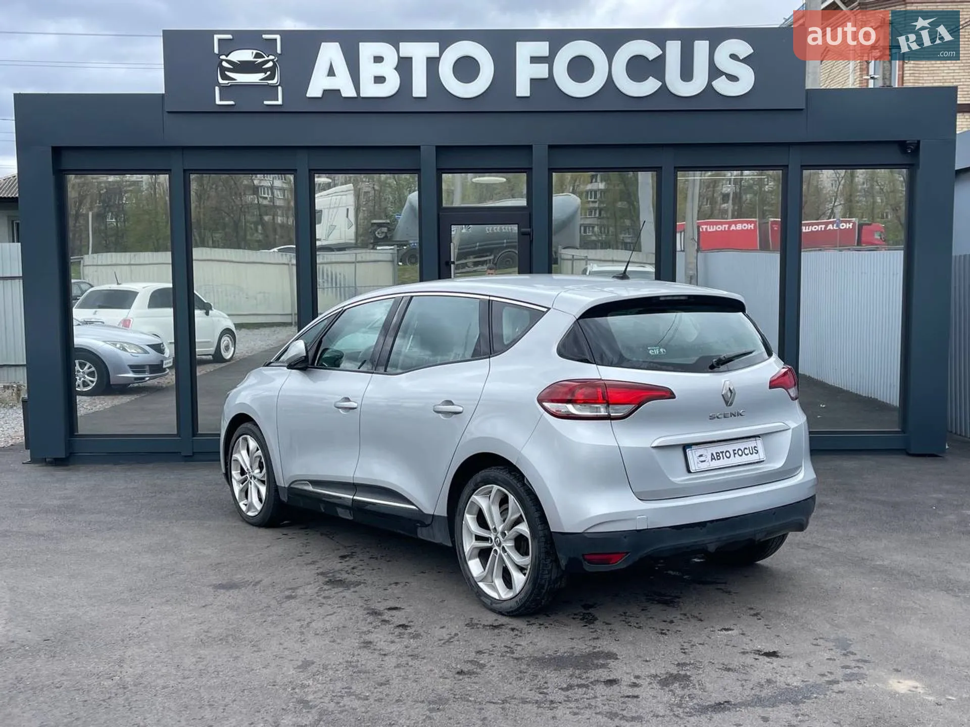 2017 Renault Scenic - мініатюра 8