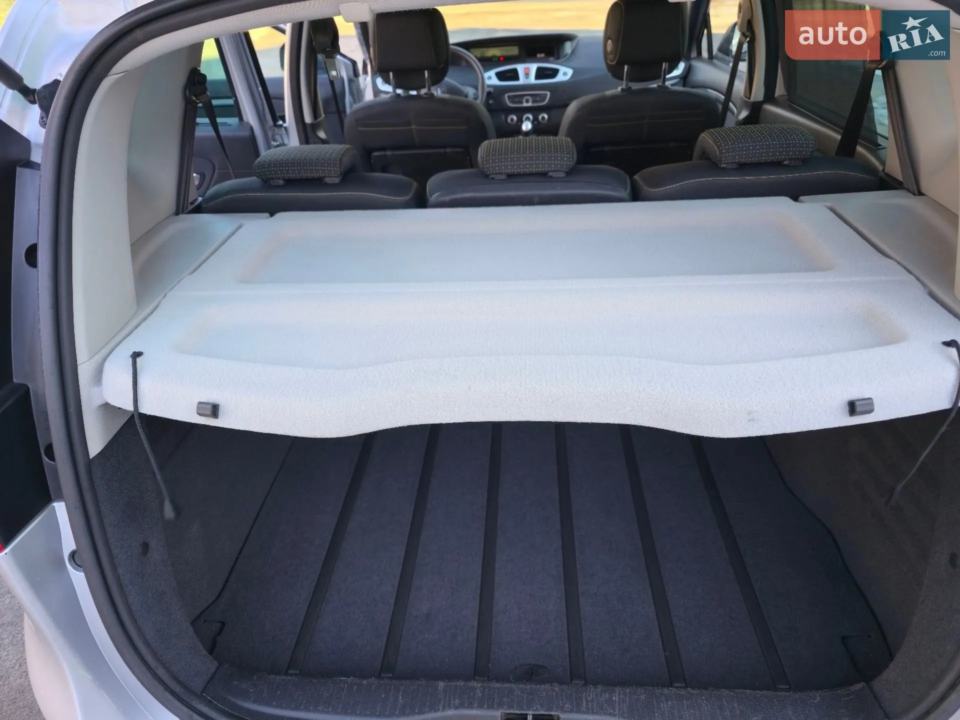 2010 Renault Scenic - мініатюра 30
