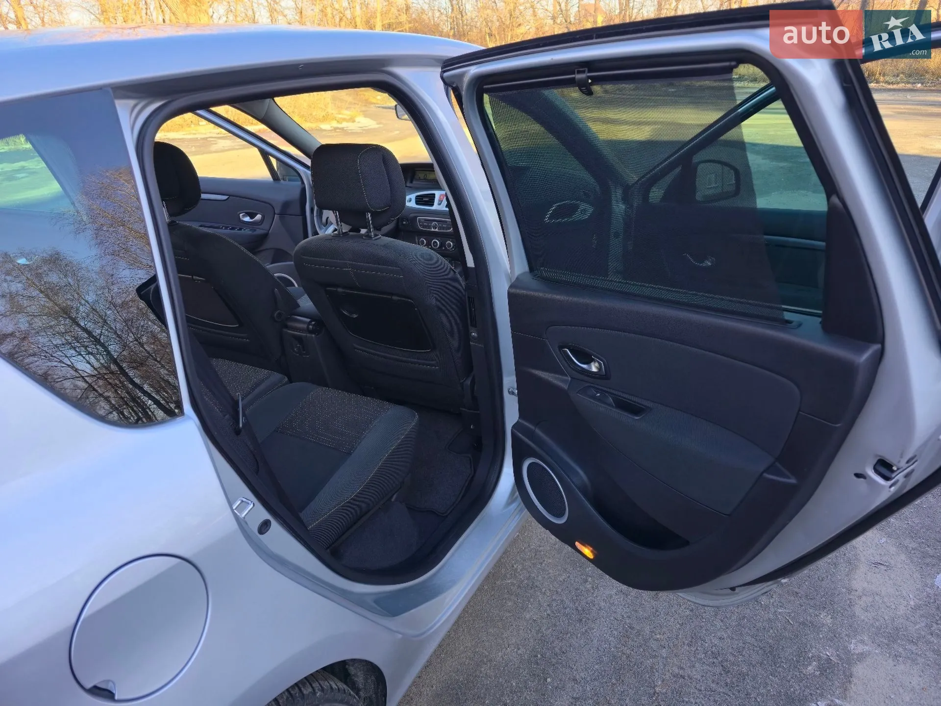 2010 Renault Scenic - мініатюра 38