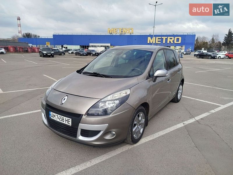 Renault Scenic 2011