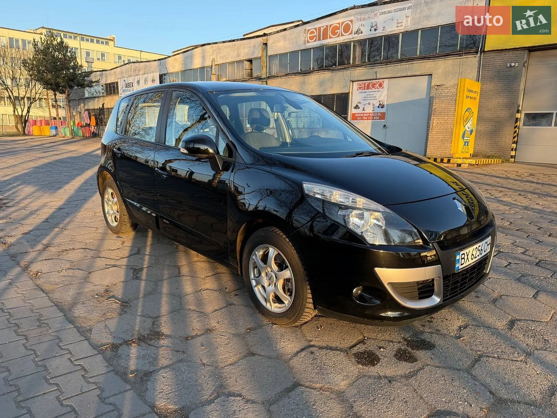 2011 Renault Scenic - мініатюра 2