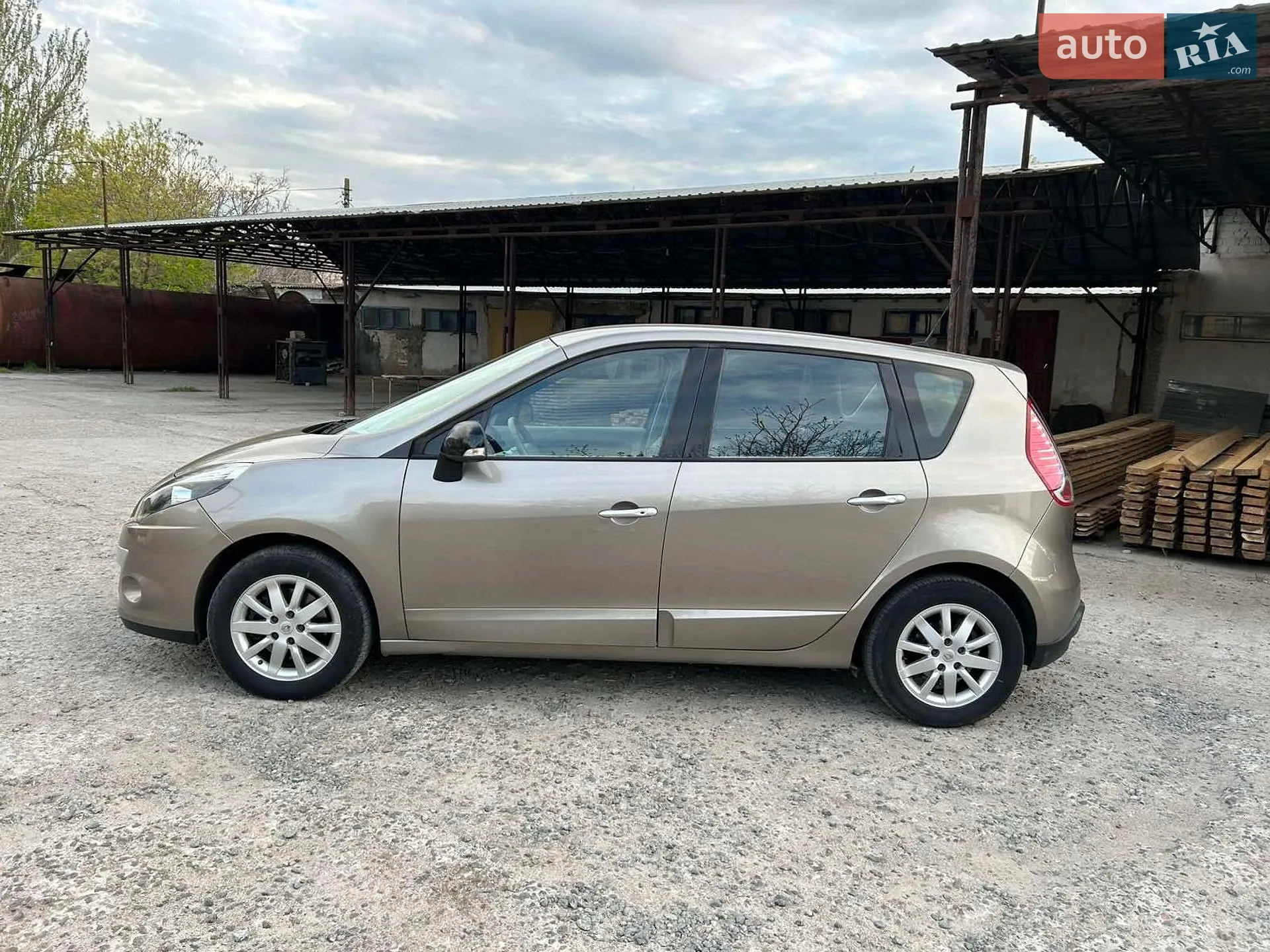 2011 Renault Scenic - мініатюра 2