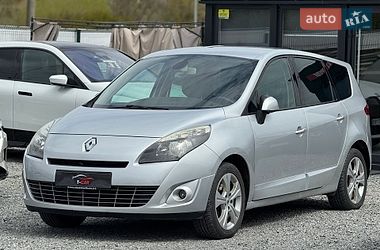 Мінівен Renault Scenic 2011 в Тернополі